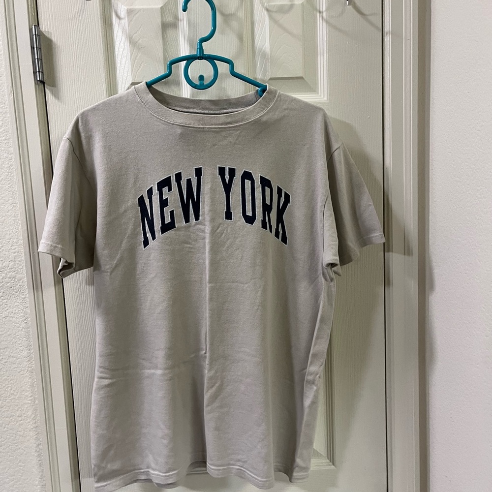 Brandy Melville Beige 'New York' Men's T-Shirt